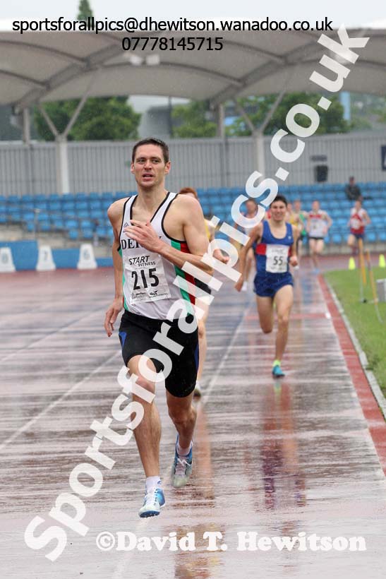 Senior mens 1500 metres, Northern Championships, Sport City, Manchester. Photo: David T. Hewitson/Sports for All Pics